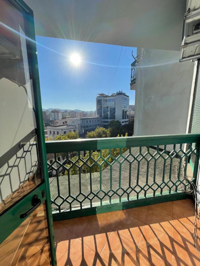 Luxury Center Apartment Tirana Exterior foto